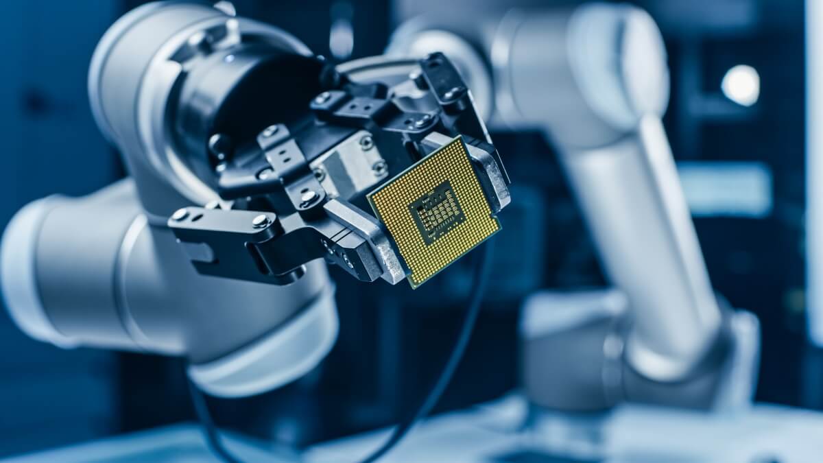 What are Edge AI Chips, and How do They Relate to the IoT?